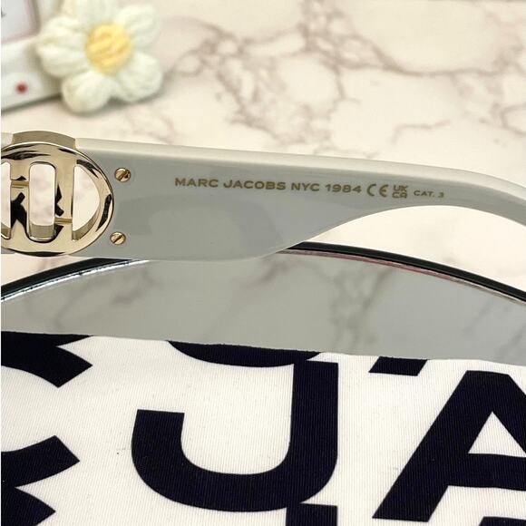 Marc Jacobs Sunglasses Ivory White Frame, Grey Gradient Lenses NWOT main image 7